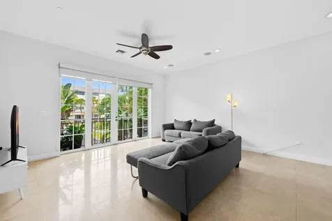 500 SE 7th Street Fort Lauderdale FL 33301
