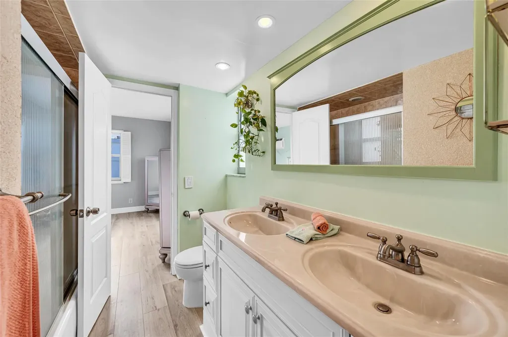 720 Orton Avenue Fort Lauderdale FL 33304