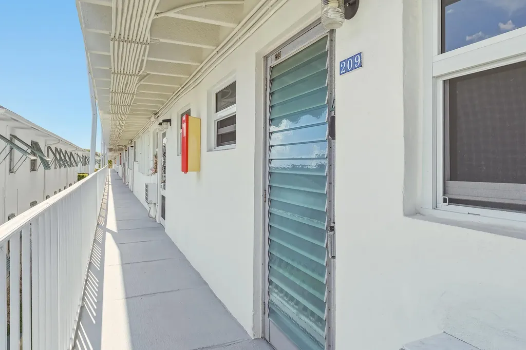 4001 S Ocean Boulevard South Palm Beach FL 33480