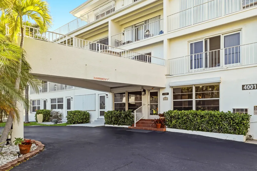 4001 S Ocean Boulevard South Palm Beach FL 33480