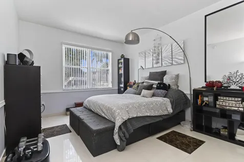8912 W Flagler, Street Miami FL 33174