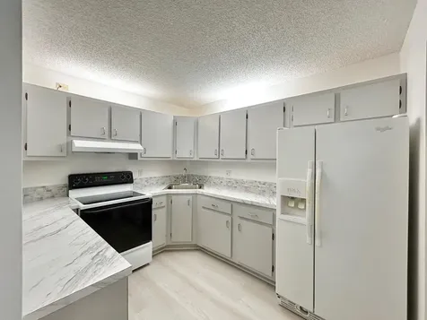 102 Lake Pine Circle Greenacres FL 33463