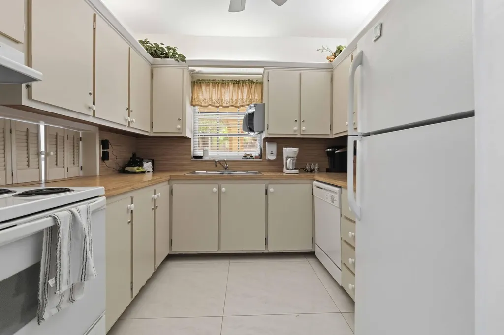 259 S Cypress Road Pompano Beach FL 33060