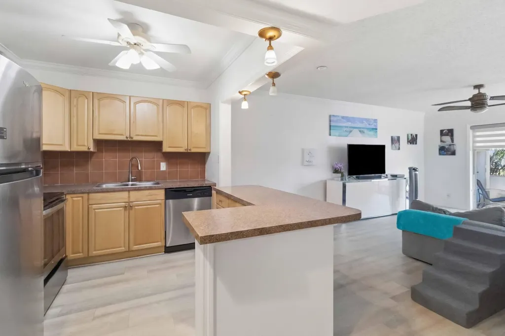 259 S Cypress Road Pompano Beach FL 33060