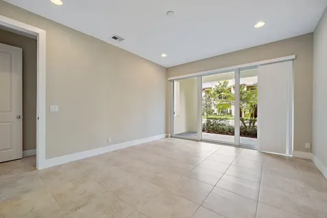 7112 Edison Place Palm Beach Gardens FL 33418