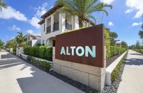 7112 Edison Place Palm Beach Gardens FL 33418
