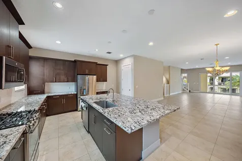 7112 Edison Place Palm Beach Gardens FL 33418