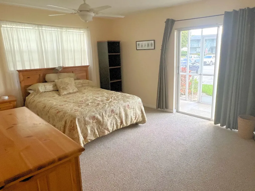 52 Dorchester West Palm Beach FL 33417