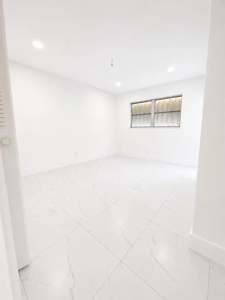 2531 W Barkley Drive W West Palm Beach FL 33415