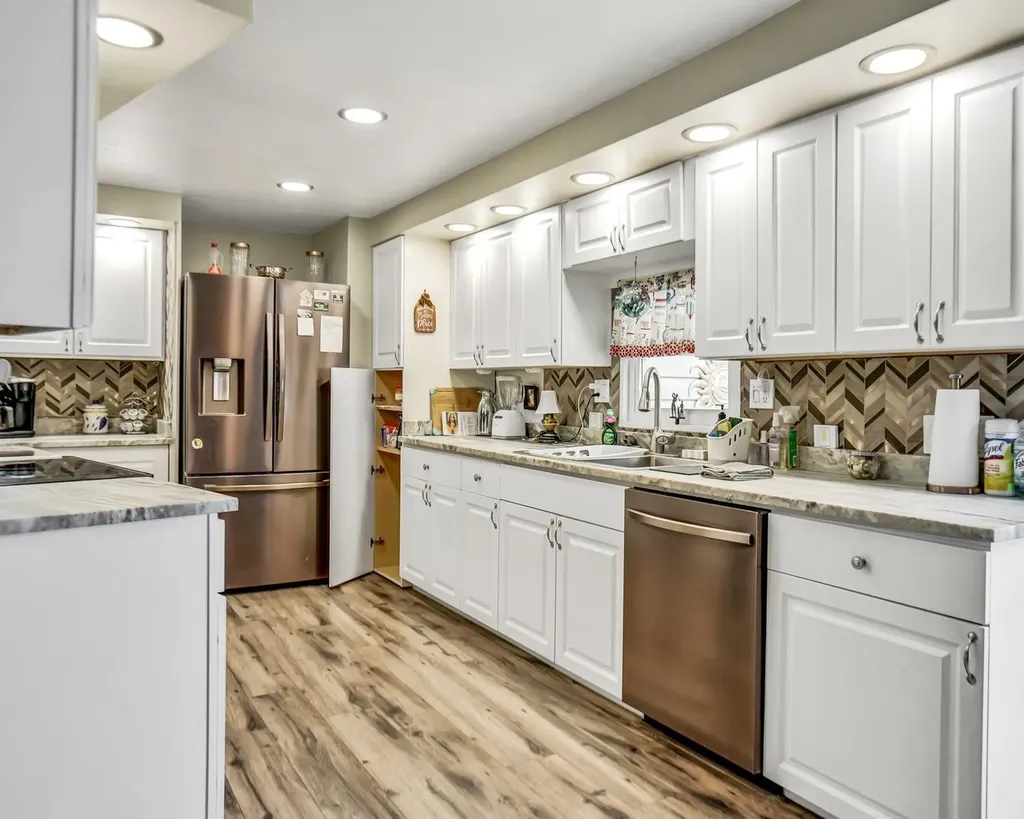 3055 Lakeshore Drive Fort Lauderdale FL 33312