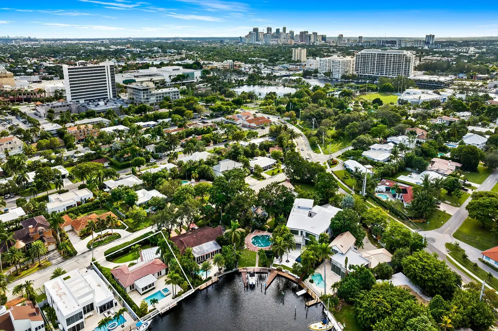 2625 NE 12th Street Fort Lauderdale FL 33304