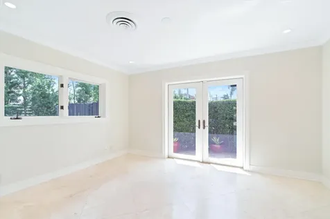 2625 NE 12th Street Fort Lauderdale FL 33304