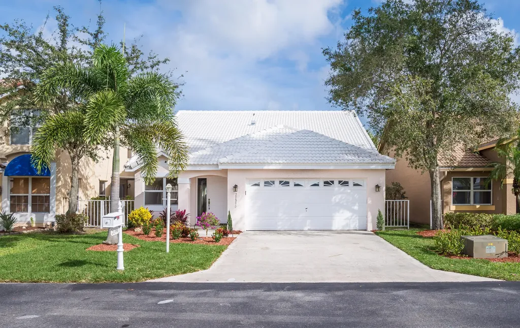 21390 Millbrook Court Boca Raton FL 33498