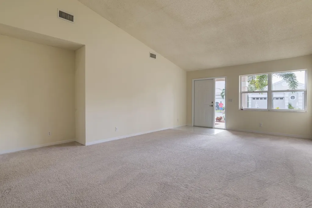 21390 Millbrook Court Boca Raton FL 33498