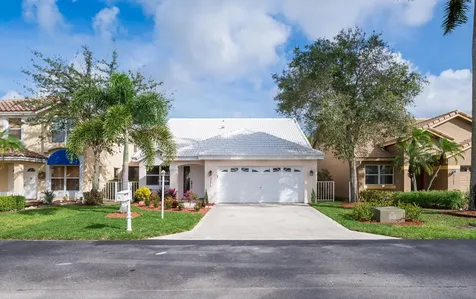 21390 Millbrook Court Boca Raton FL 33498