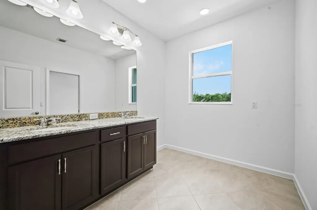 4356 Brookgreen Square Westlake FL 33470