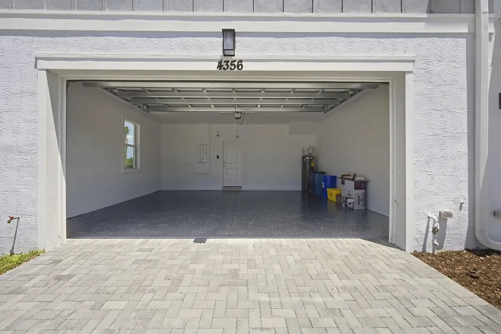 4356 Brookgreen Square Westlake FL 33470