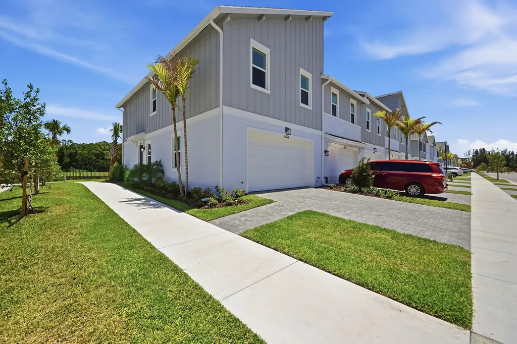4356 Brookgreen Square Westlake FL 33470