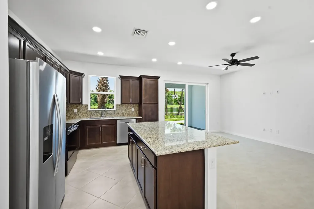 4356 Brookgreen Square Westlake FL 33470