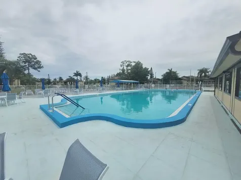 320 Pine Ridge Circle Greenacres FL 33463