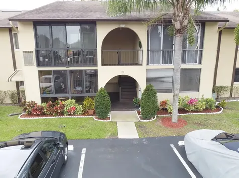 320 Pine Ridge Circle Greenacres FL 33463
