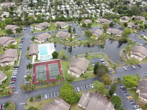 320 Pine Ridge Circle Greenacres FL 33463