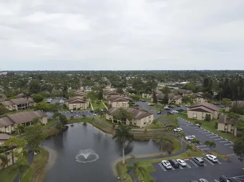 320 Pine Ridge Circle Greenacres FL 33463
