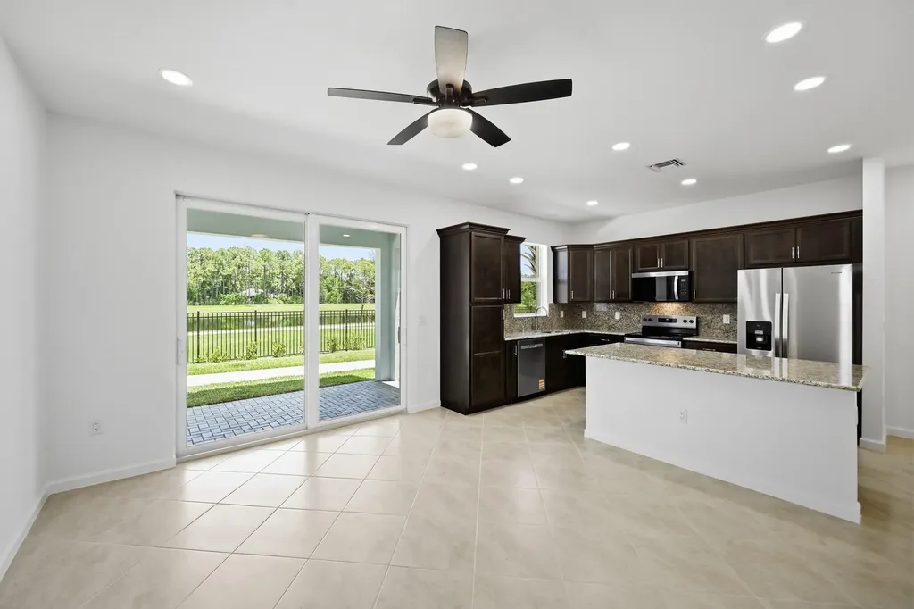 4332 Brookgreen Square Westlake FL 33470