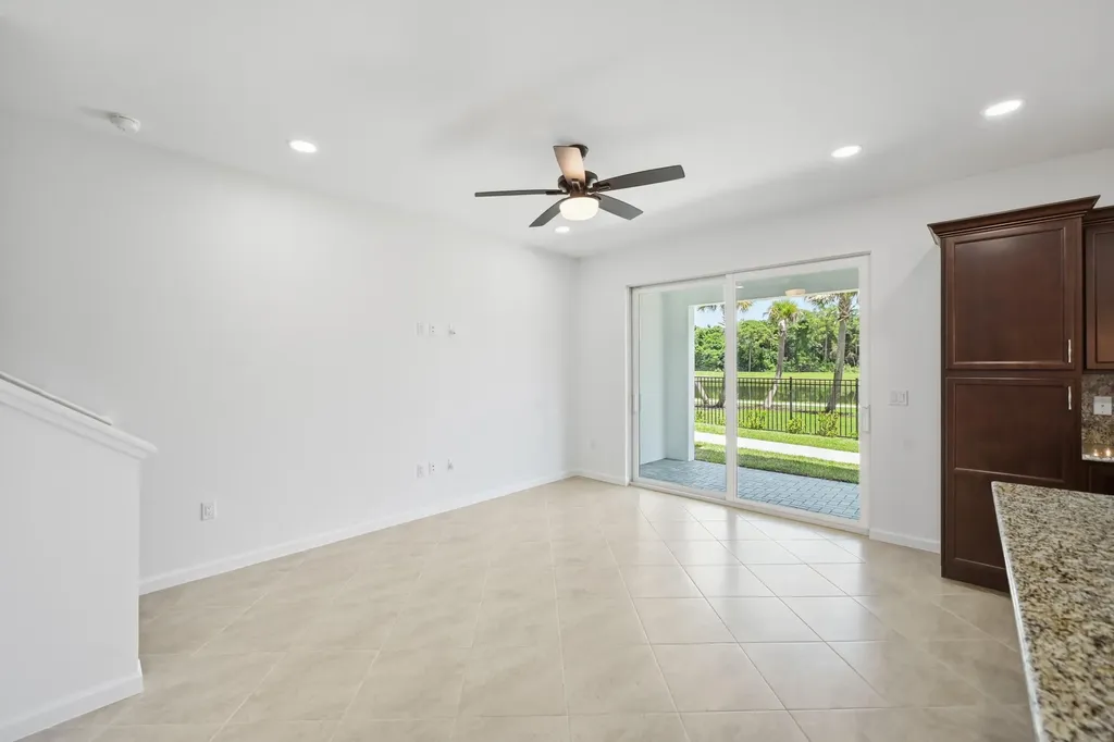 4332 Brookgreen Square Westlake FL 33470