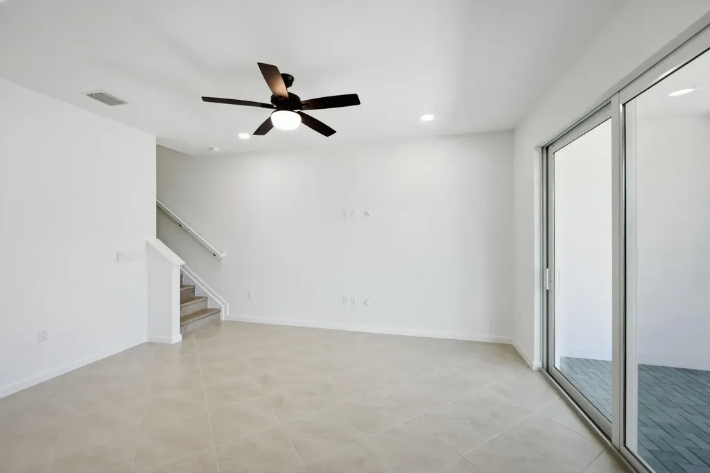 4332 Brookgreen Square Westlake FL 33470