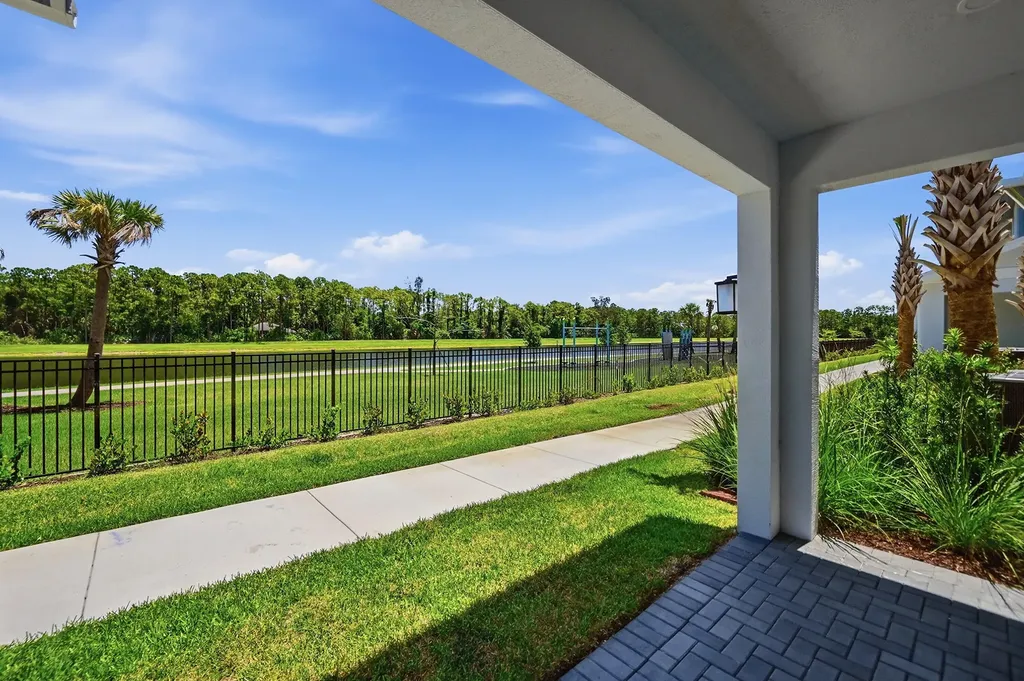 4332 Brookgreen Square Westlake FL 33470