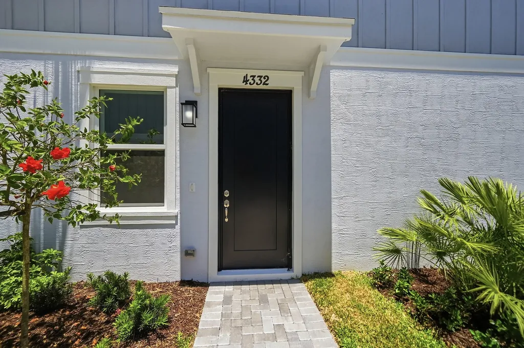 4332 Brookgreen Square Westlake FL 33470