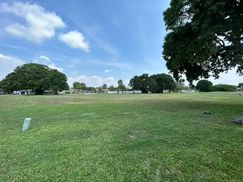 9279 Wedgewood Drive Tamarac FL 33321