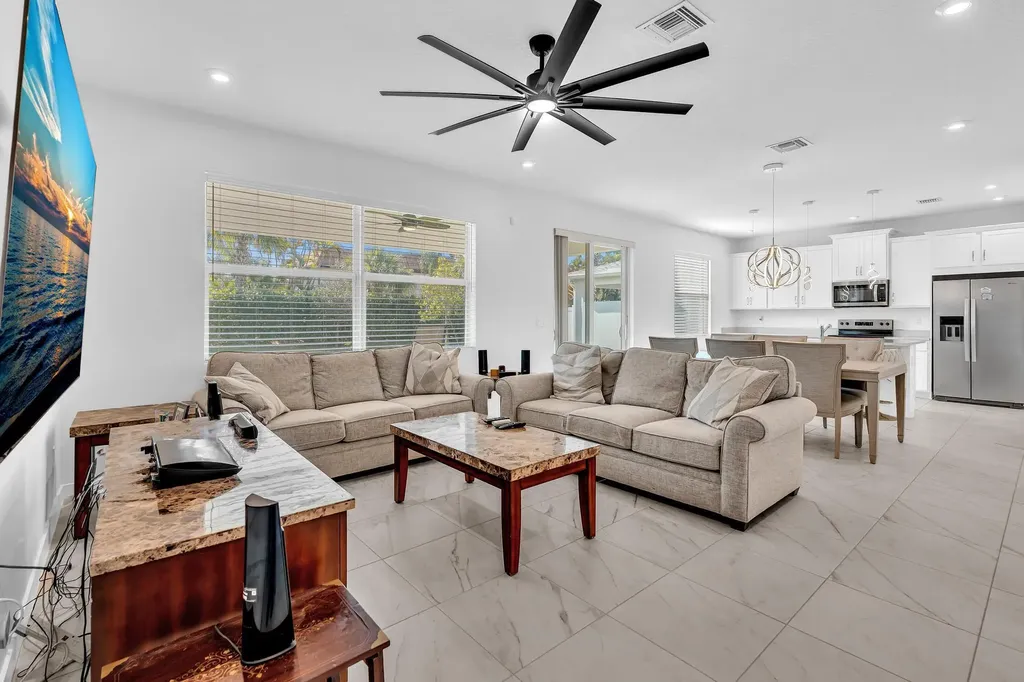 7268 Lenora Lane Lake Worth FL 33467