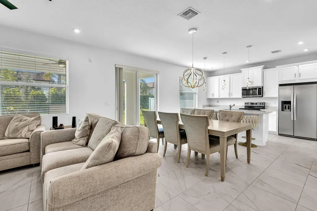 7268 Lenora Lane Lake Worth FL 33467