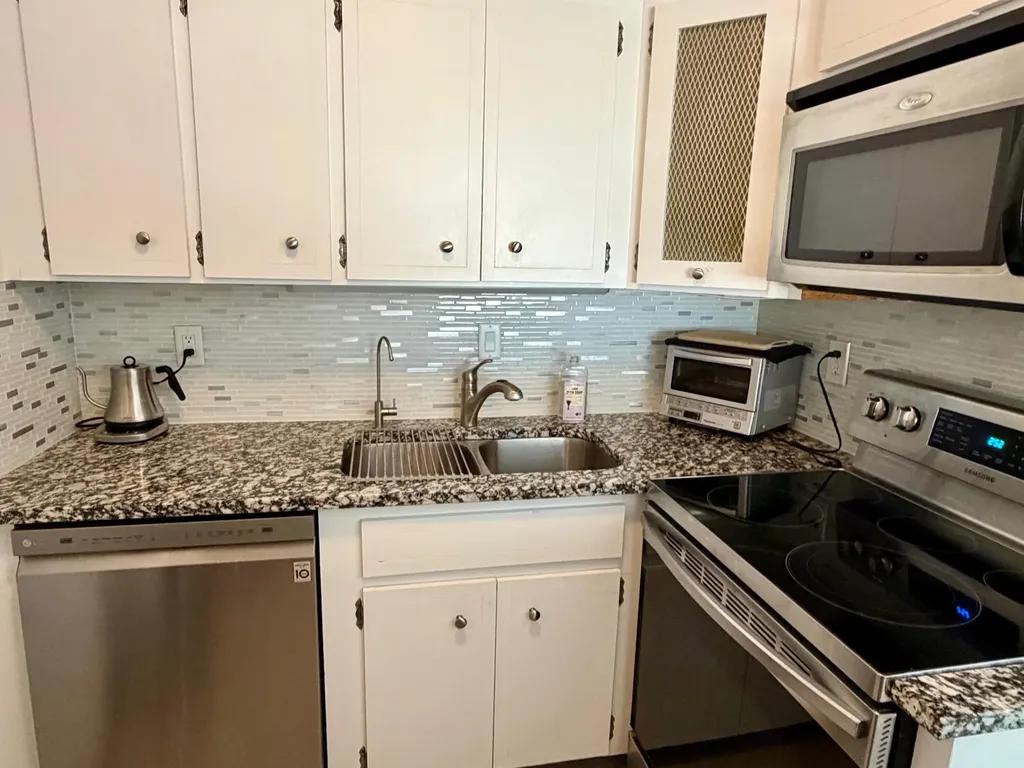 5700 NE 22nd Way Fort Lauderdale FL 33308