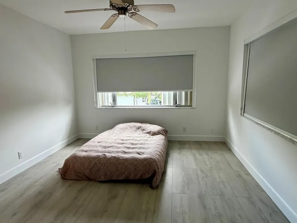 5700 NE 22nd Way Fort Lauderdale FL 33308