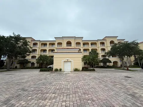 20 Harbour Isle Drive W Fort Pierce FL 34949
