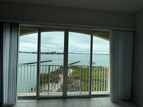 20 Harbour Isle Drive W Fort Pierce FL 34949