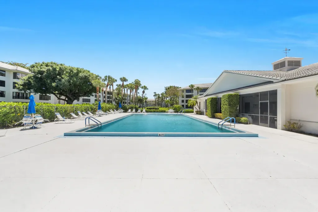 3716 Whitehall Drive West Palm Beach FL 33401