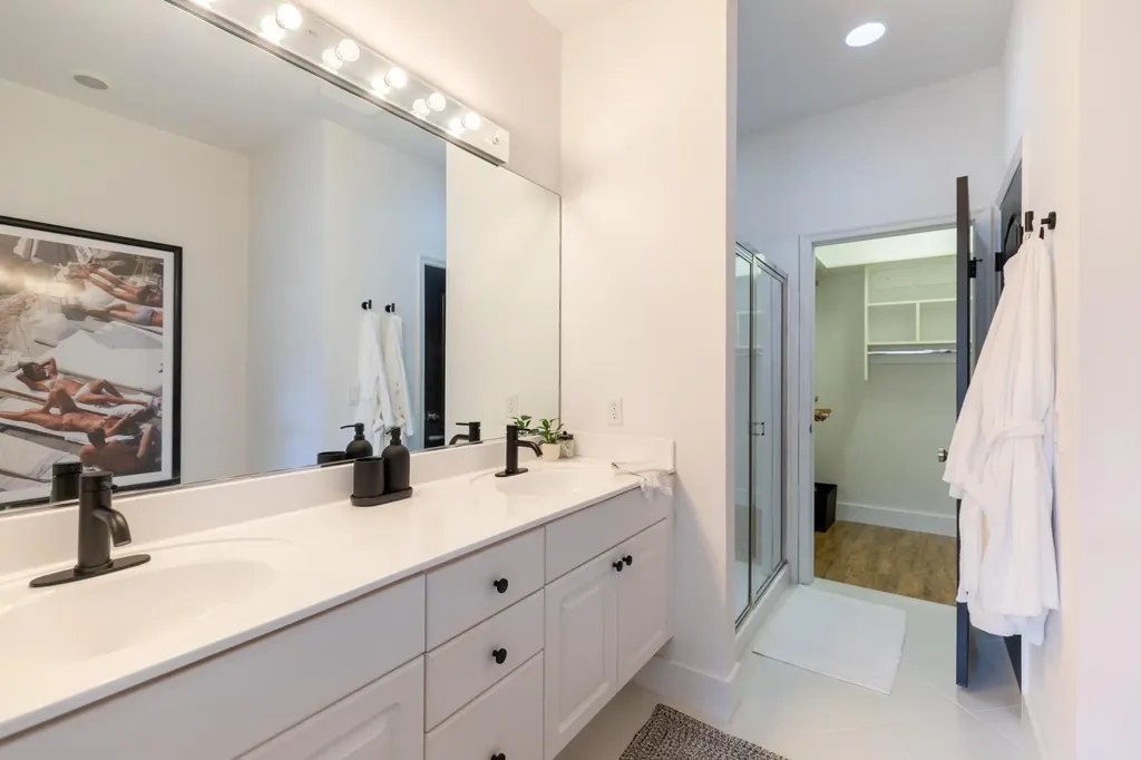 72 SE 6th Avenue Delray Beach FL 33483