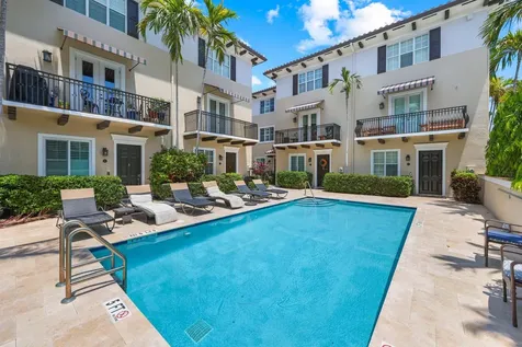 72 SE 6th Avenue Delray Beach FL 33483
