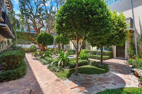 72 SE 6th Avenue Delray Beach FL 33483