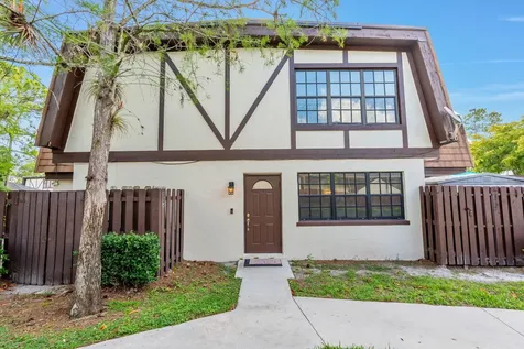 111 Weybridge Circle Royal Palm Beach FL 33411