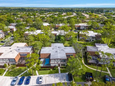111 Weybridge Circle Royal Palm Beach FL 33411
