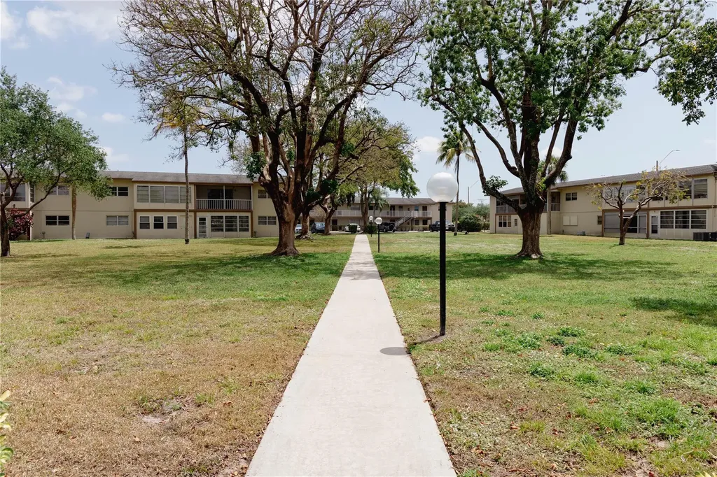 7855 NW 5th Court Margate FL 33063