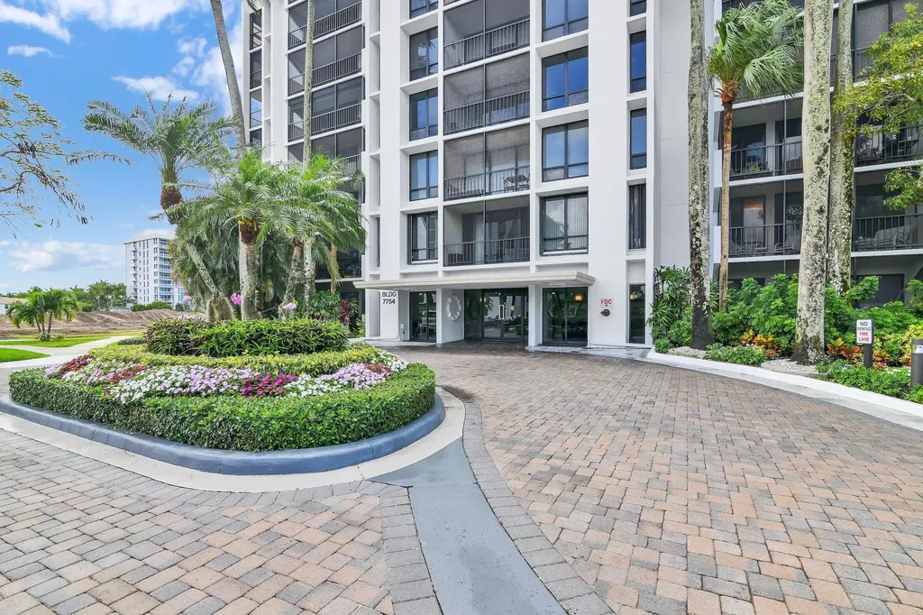 7754 Lakeside Boulevard Boca Raton FL 33434