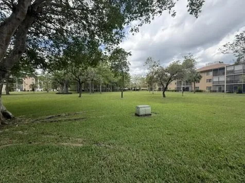 7720 NW 50th Street Lauderhill FL 33351