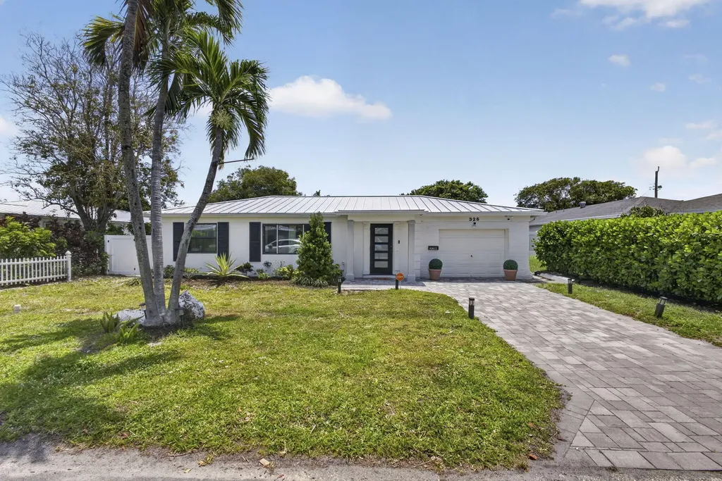 326 Alhambra Place West Palm Beach FL 33405