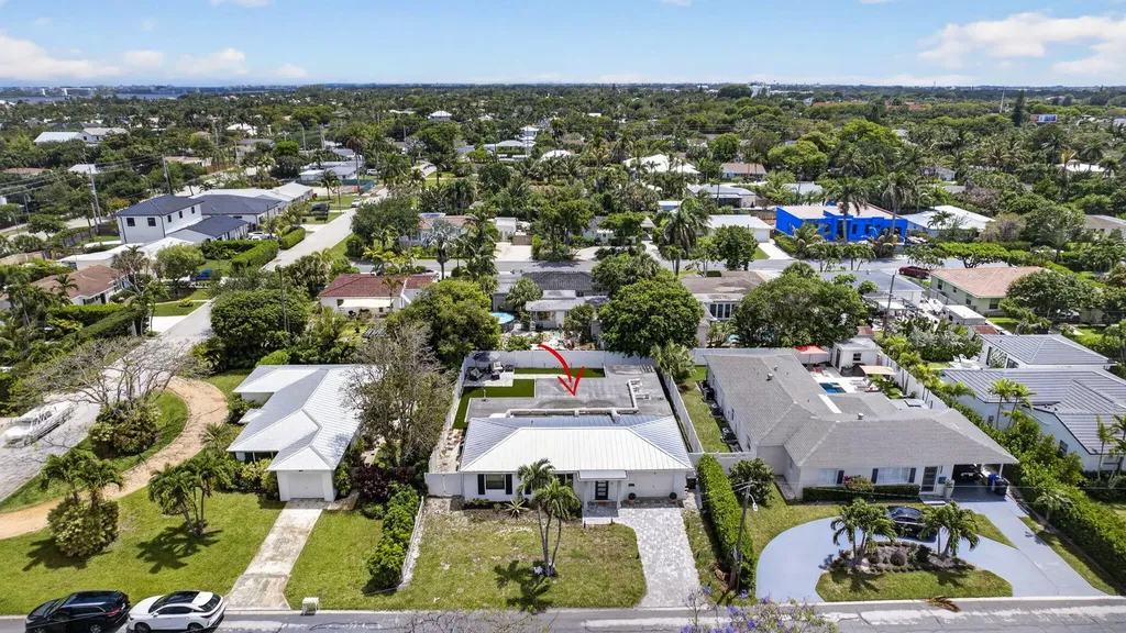 326 Alhambra Place West Palm Beach FL 33405